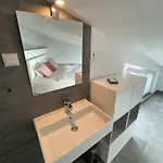 Einzigartiges Haus Mit Wunderbaren Seeblick Auf Maggiore Holiday home *