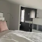 Einzigartiges Haus Mit Wunderbaren Seeblick Auf Maggiore