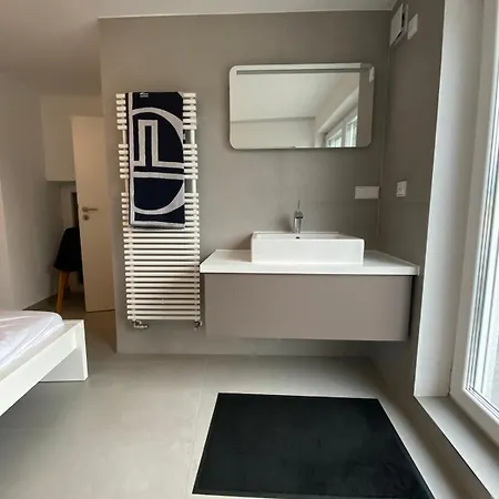 Einzigartiges Haus Mit Wunderbaren Seeblick Auf Maggiore * Массино-Висконти