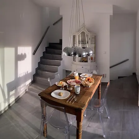 Einzigartiges Haus Mit Wunderbaren Seeblick Auf Maggiore