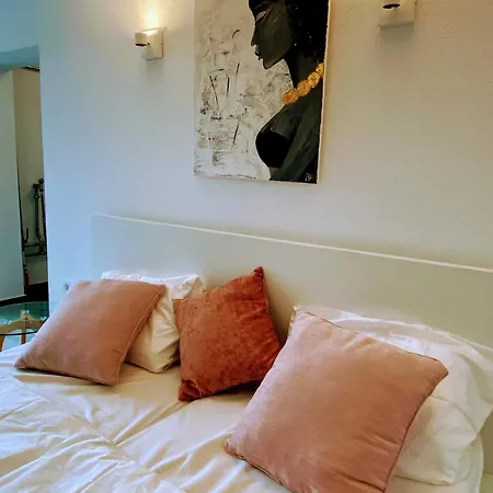 Einzigartiges Haus Mit Wunderbaren Seeblick Auf Maggiore Дом отдыха *