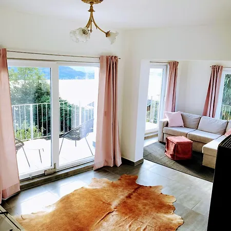 Nyaraló Einzigartiges Haus Mit Wunderbaren Seeblick Auf Maggiore Massino Visconti