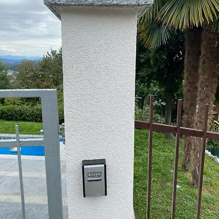 Дом отдыха Einzigartiges Haus Mit Wunderbaren Seeblick Auf Maggiore