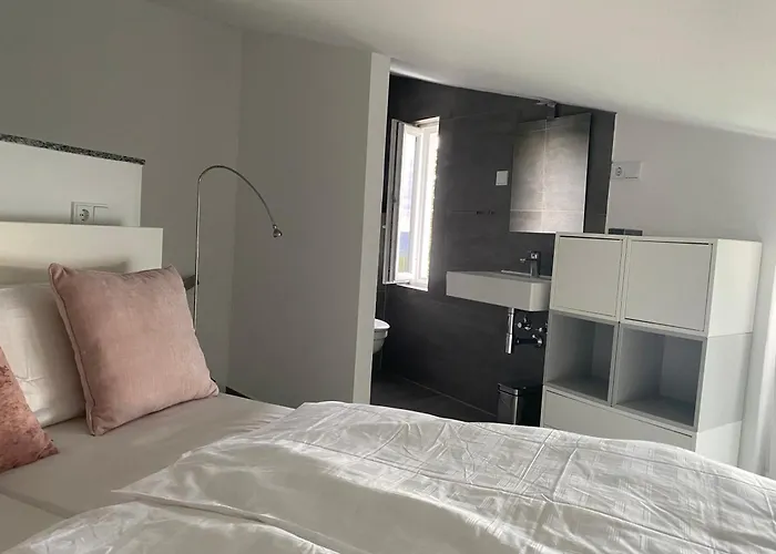 Einzigartiges Haus Mit Wunderbaren Seeblick Auf Maggiore